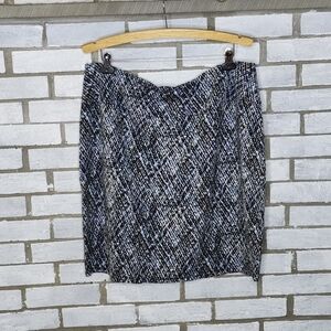 • J Jill Wearever Collection Smooth-Fit Pencil Skirt Size XL Multicolor Print